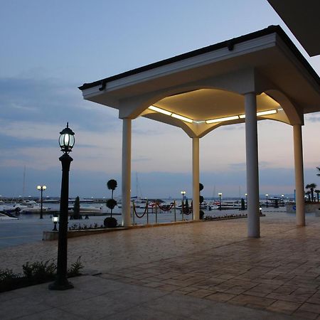 Hotel Palace Marina Dinevi Sveti Vlas Exteriör bild